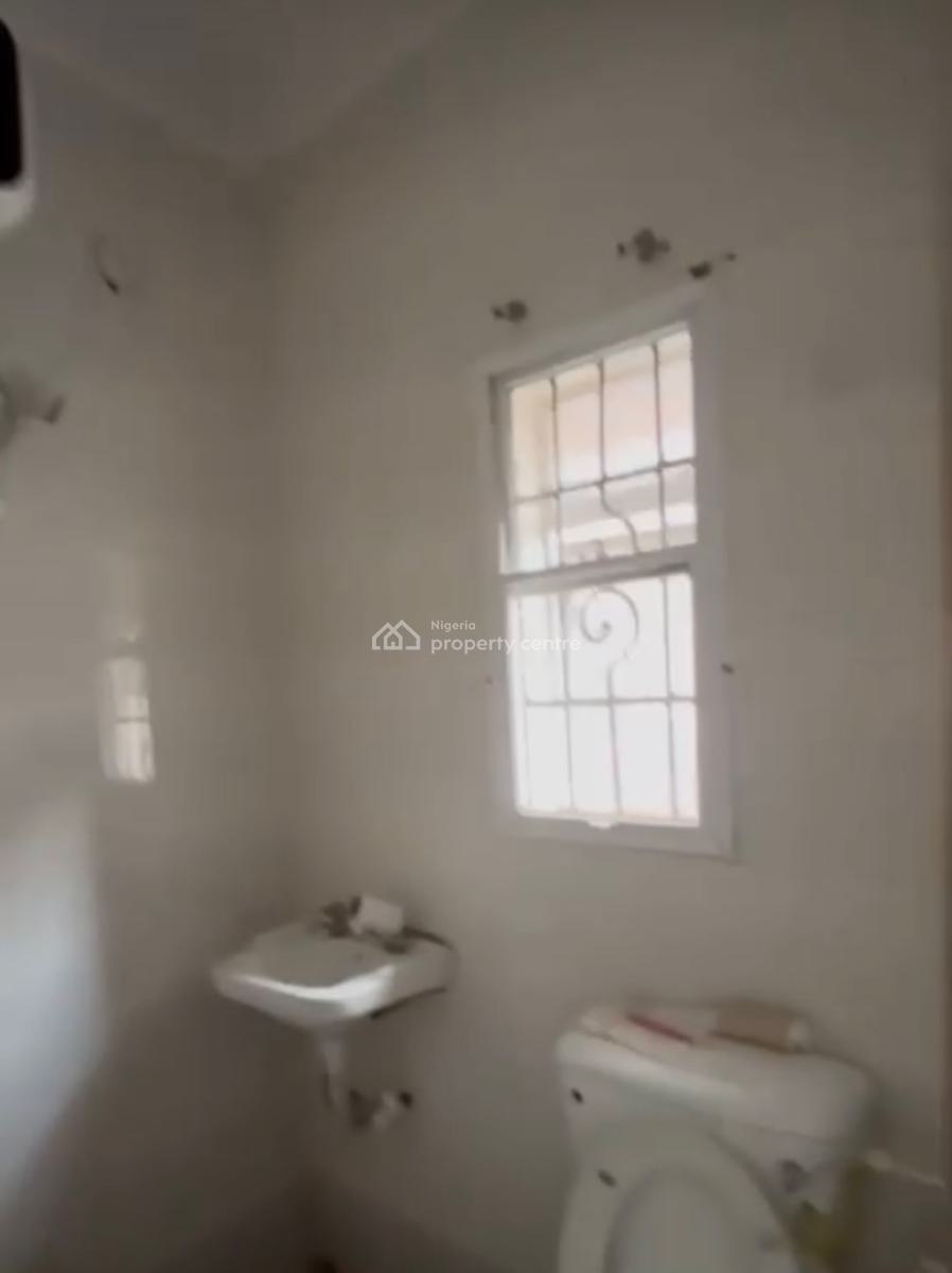 1 Bedroom Apartment, Ilasan, Ikate, Lekki, Lagos, Mini Flat (room and Parlour) for Rent