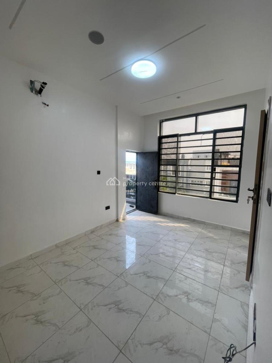 2 Bedroom Apartment, Ologolo, Lekki, Lagos, Flat / Apartment for Sale