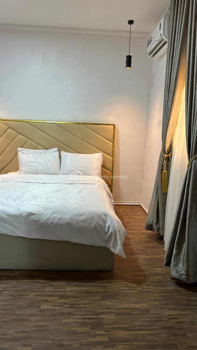 Furnished Room & Parlo ( One Bedroom Apartment), Lekki Phase 1, Lekki, Lagos, Flat / Apartment for Rent