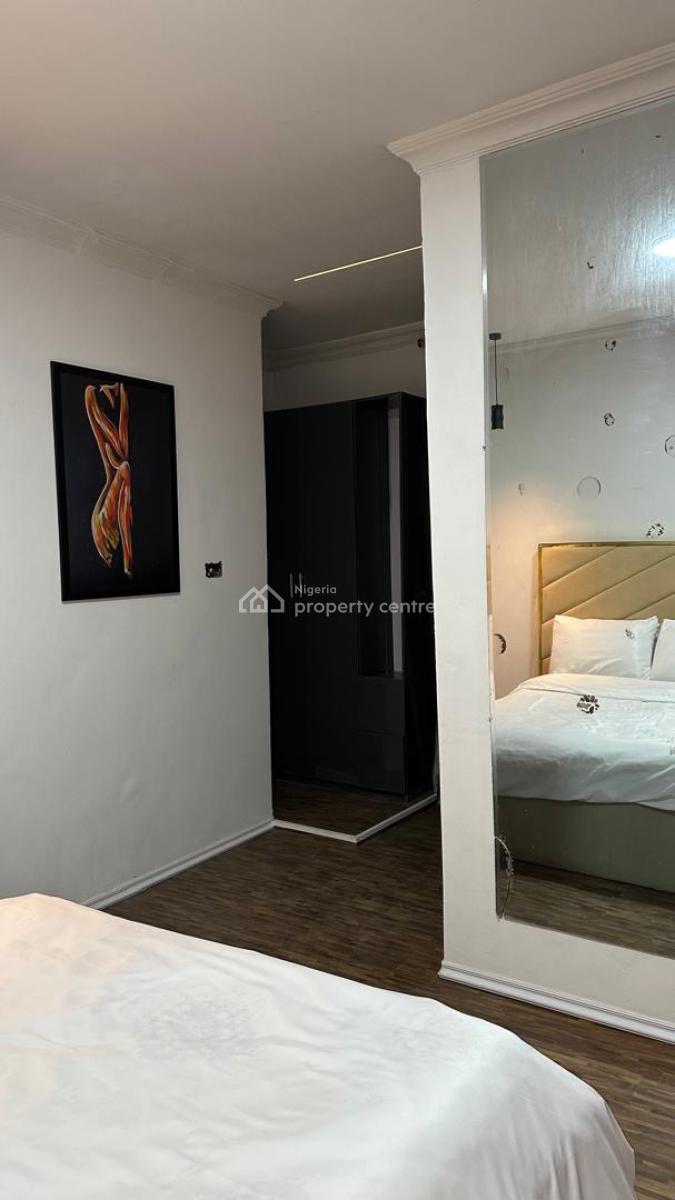 Furnished Room & Parlo ( One Bedroom Apartment), Lekki Phase 1, Lekki, Lagos, Flat / Apartment for Rent