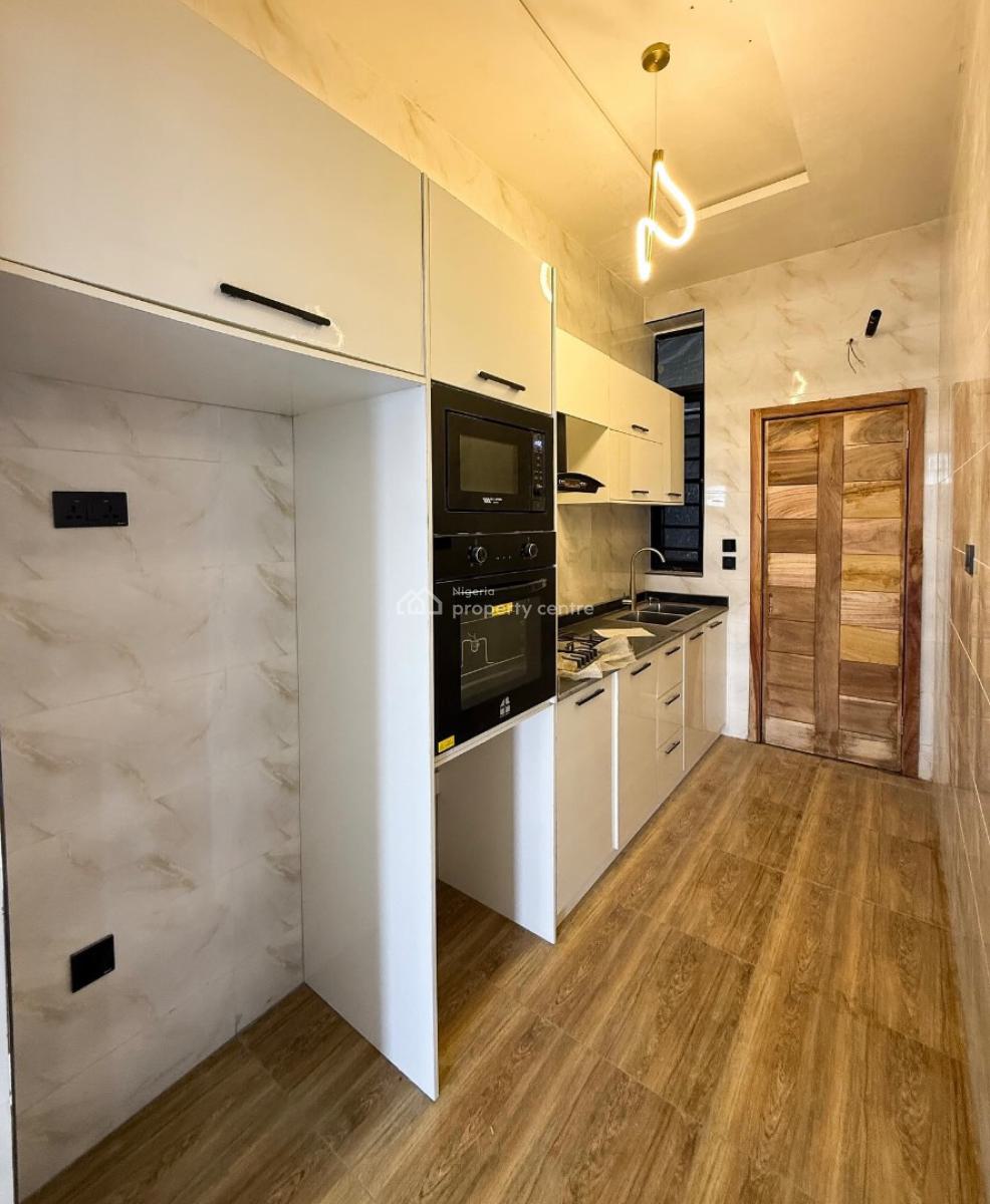 Lovely 4 Bedroom Terrace Duplex with Bq, Chevron, Lekki, Lagos, Terraced Duplex for Sale