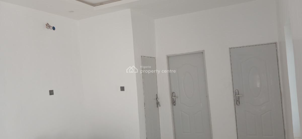 3 Bedroom Semi-detached House, Seman Estate, Lugbe District, Abuja, Flat / Apartment for Rent