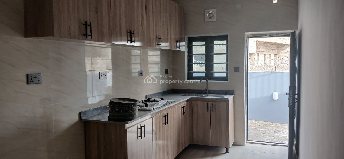 3 Bedroom Semi-detached House, Seman Estate, Lugbe District, Abuja, Flat / Apartment for Rent