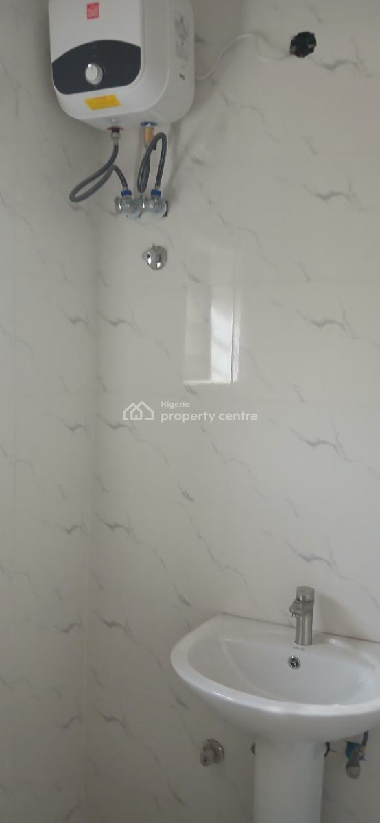 3 Bedroom Semi-detached House, Seman Estate, Lugbe District, Abuja, Flat / Apartment for Rent