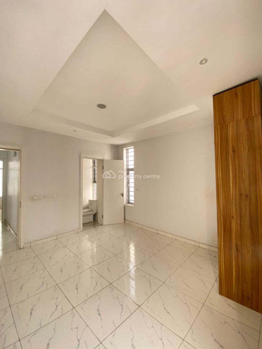 Fully Serviced 2 Bedroom Apartment, Ologolo, Lekki, Lagos, Flat / Apartment for Rent