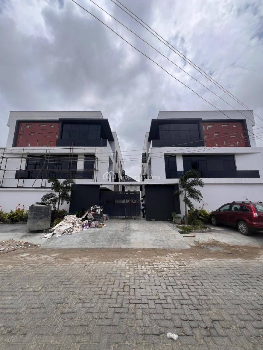 Stunning 4 Bedroom Terrace with Bq, Pool and Gym., Stunning 4 Bedroom Terrace with Bq, Pool and Gym., Lekki Phase 1, Lekki, Lagos, Terraced Duplex for Sale