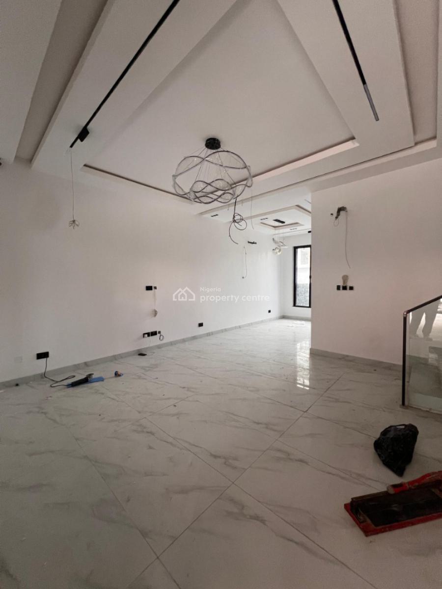 Stunning 4 Bedroom Terrace with Bq, Pool and Gym., Stunning 4 Bedroom Terrace with Bq, Pool and Gym., Lekki Phase 1, Lekki, Lagos, Terraced Duplex for Sale