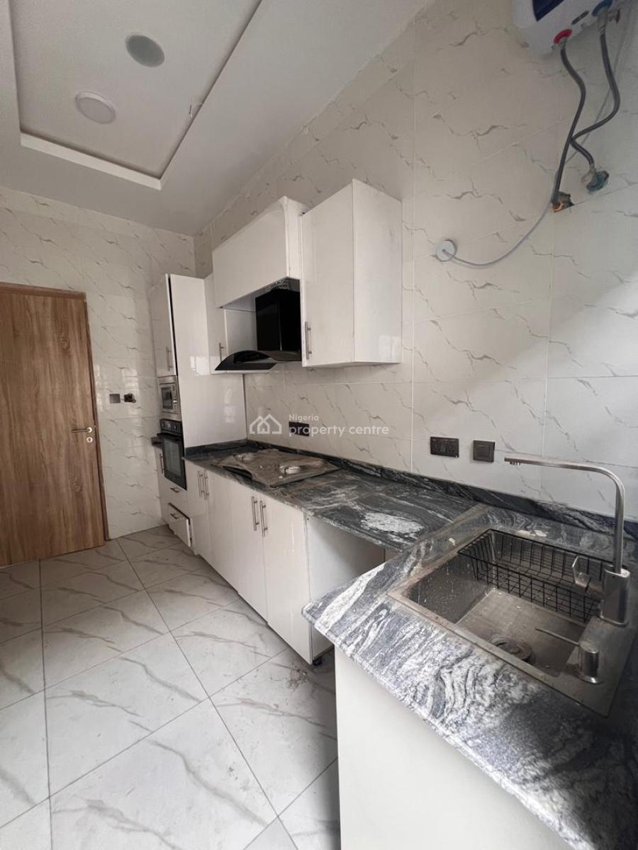 Contemporary 2 Bedroom Apartment with Swimming Pool, Gym and Elevator, Contemporary 2 Bedroom Apartment with Swimming Pool, Gym and Elevator, Ologolo, Lekki, Lagos, Flat / Apartment for Sale