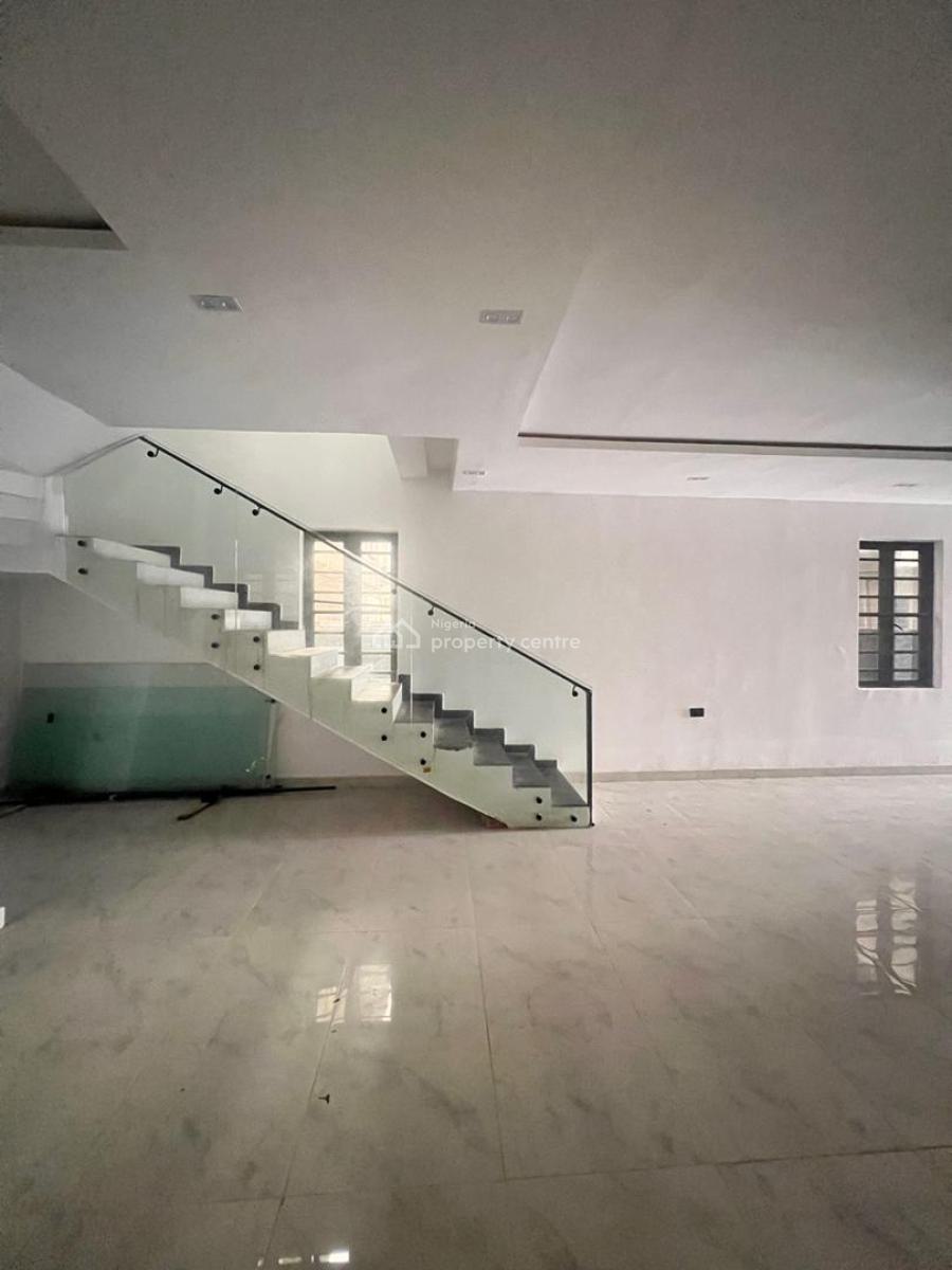 Well Built 4 Bedroom Fully Detached Duplex with Spacious Parking Space, Well Built 4 Bedroom Fully Detached Duplex with Spacious Parking Space, Ologolo, Lekki, Lagos, Detached Duplex for Sale