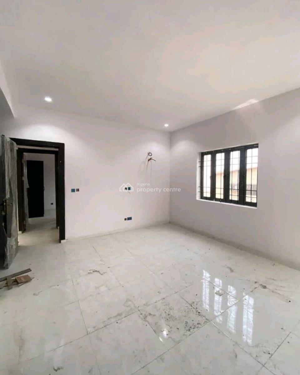 3 Bedrooms Apartment with a Room Bq, Ilupeju, Lagos, Flat / Apartment for Sale