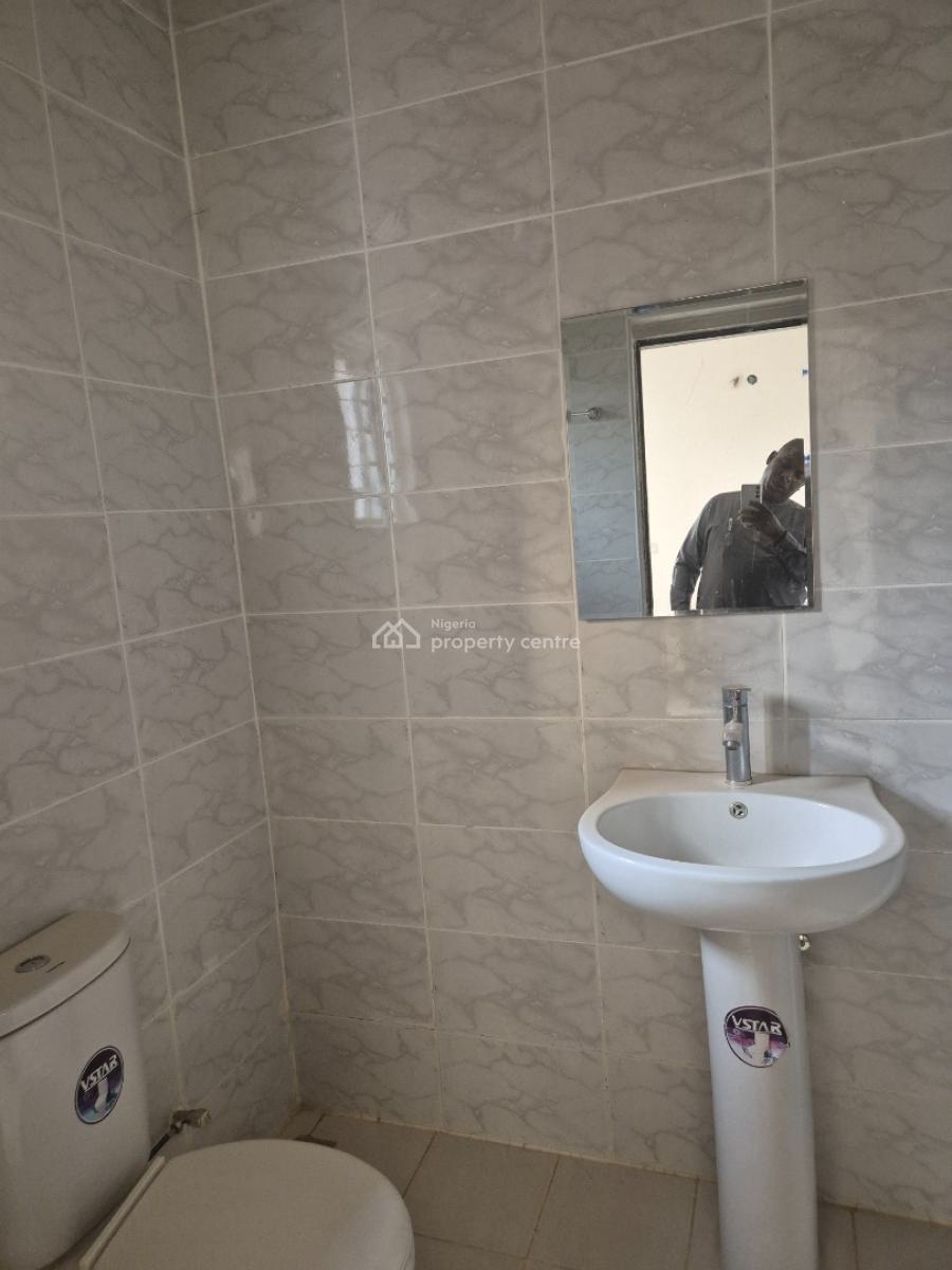 Distress Airbnb-ready 2 Semi-duplex, Urban Shelter Cluster Opposite Primegate Academy, Lokogoma District, Abuja, Semi-detached Duplex for Sale