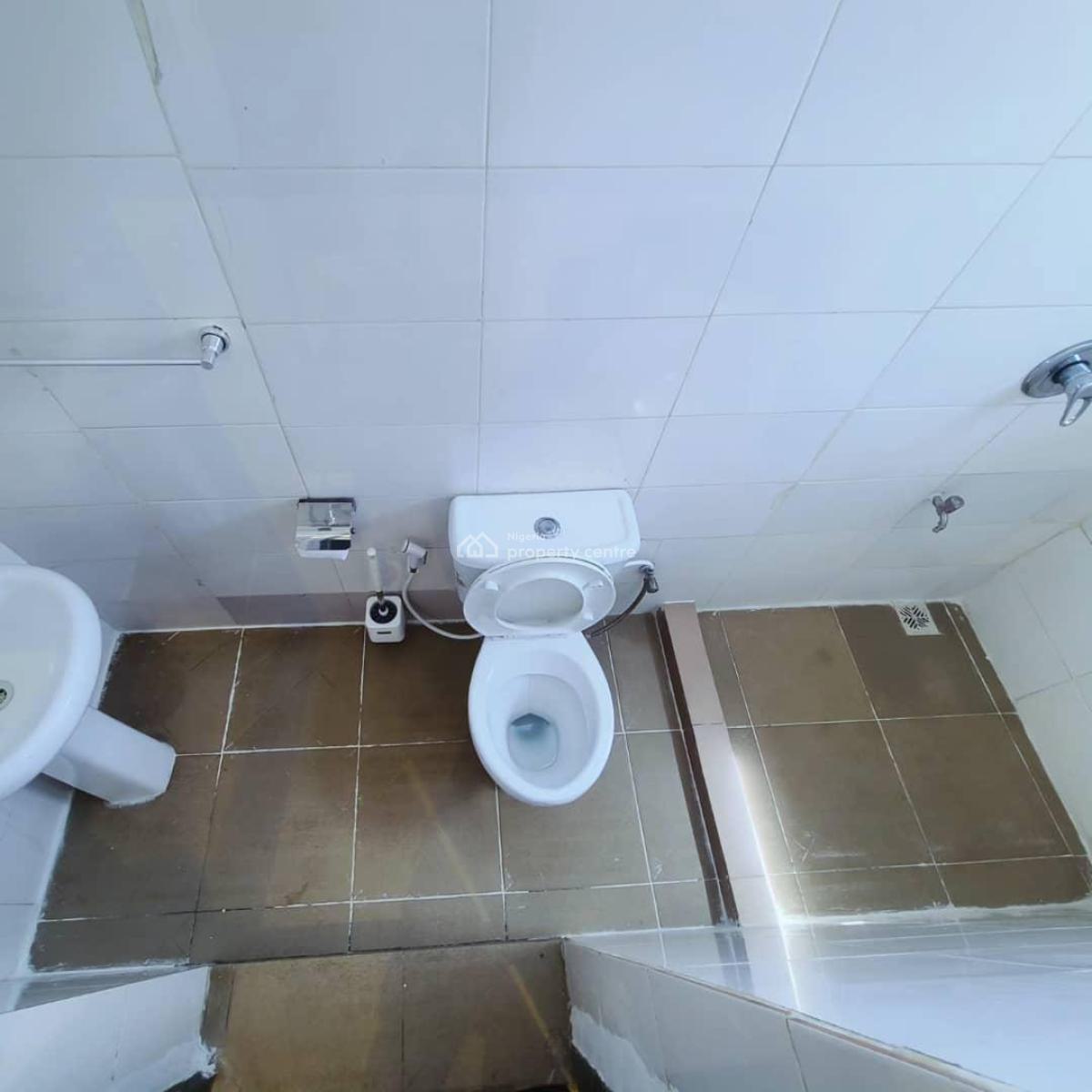 2 Bedroom* Apartment, Airport Road, Ikeja, Lagos, Flat / Apartment Short Let