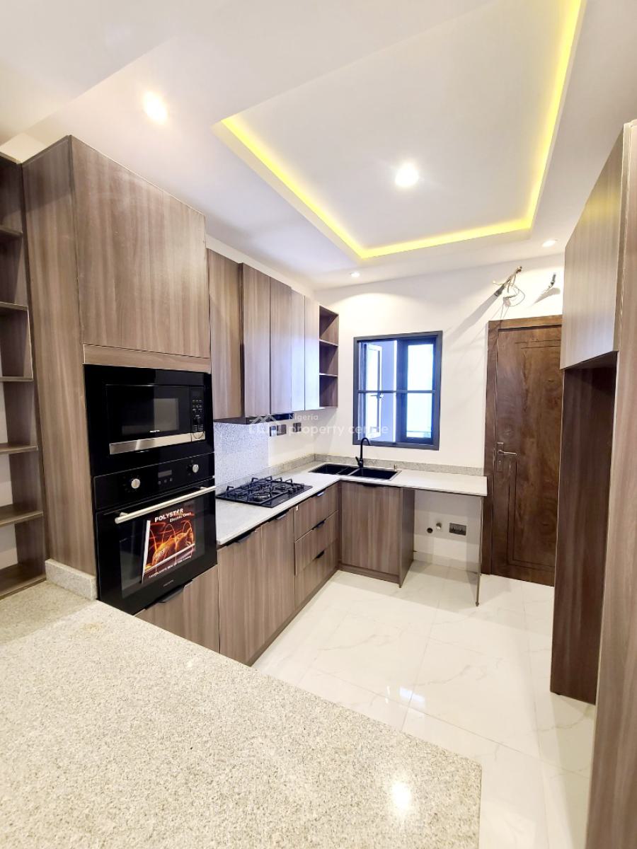 Exquisitely Brand New 2 Bedroom Flat with 1bq, Ilasan, Lekki, Lagos, Flat / Apartment for Sale