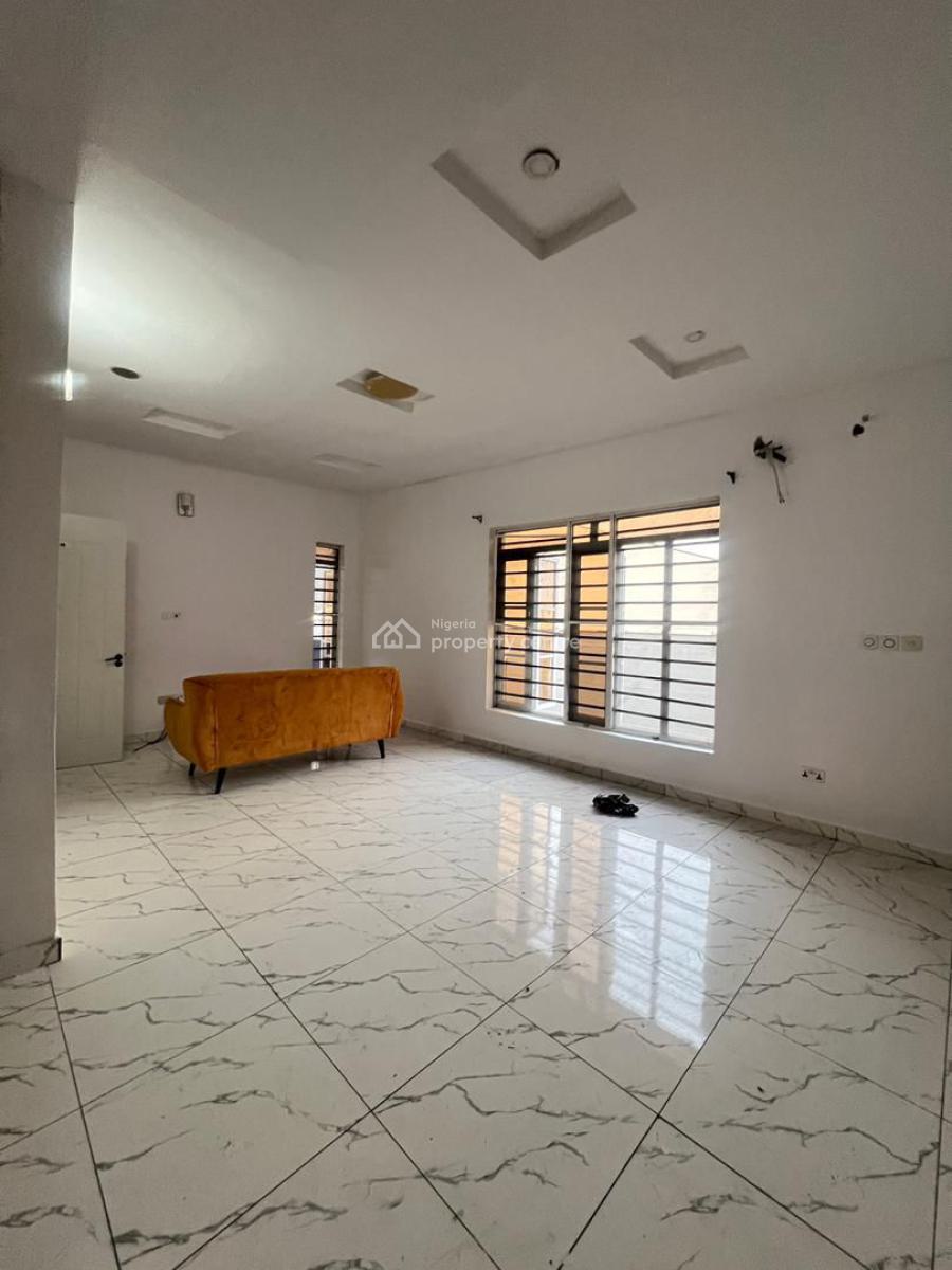 4-bedroom with Amenities, Ikota, Lekki, Lagos, Terraced Duplex for Rent