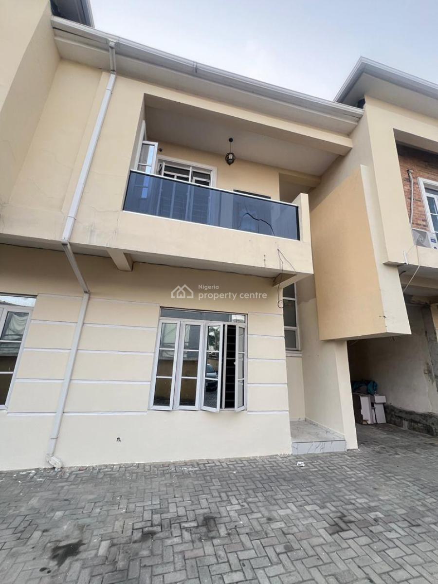 4-bedroom with Amenities, Ikota, Lekki, Lagos, Terraced Duplex for Rent