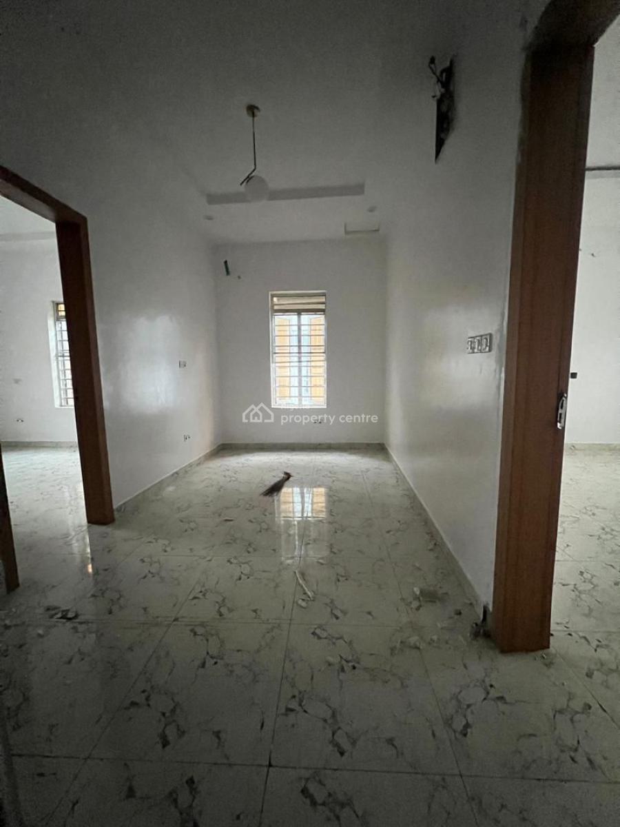 Luxury Semi-duplex: 4 Bedrooms with Bq, Ikota, Lekki, Lagos, Semi-detached Duplex for Rent