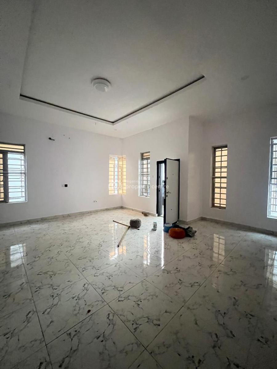 Luxury Semi-duplex: 4 Bedrooms with Bq, Ikota, Lekki, Lagos, Semi-detached Duplex for Rent