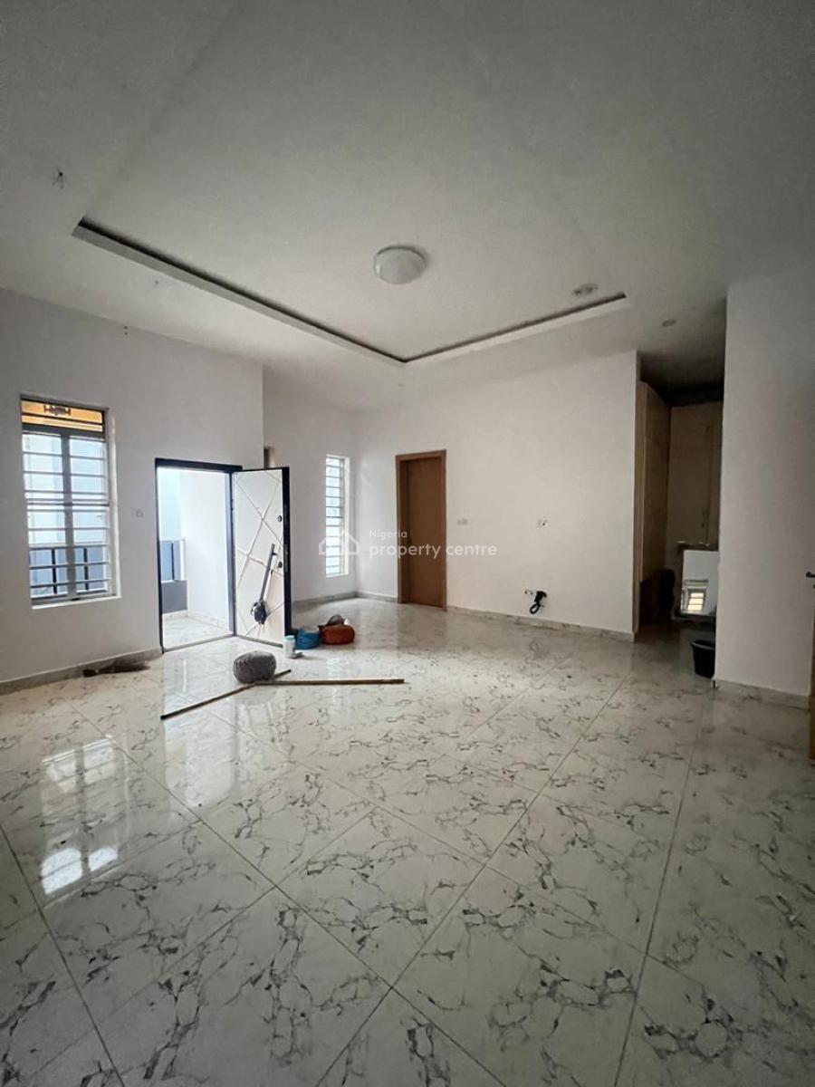 Luxury Semi-duplex: 4 Bedrooms with Bq, Ikota, Lekki, Lagos, Semi-detached Duplex for Rent