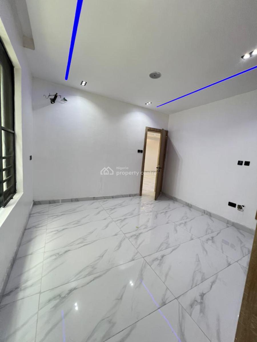 Brand New 2 Bedroom Apartment with Gym and Pool, Lekki Phase 1, Lekki, Lagos, Flat / Apartment for Sale