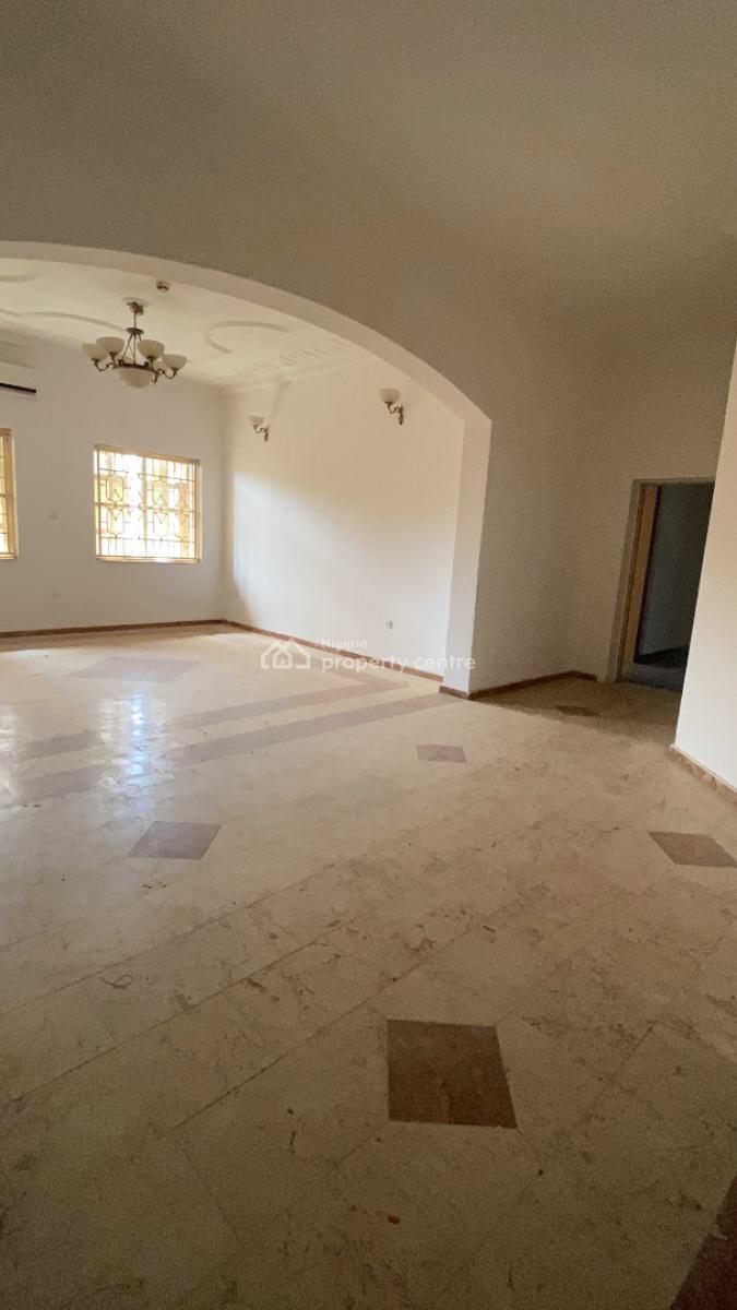 Spacious 3 Bedroom Flat, Maitama District, Abuja, Flat / Apartment for Rent