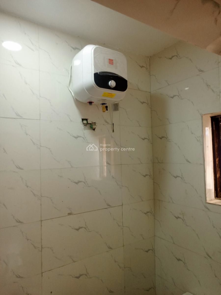 3 Bedroom Flat with All Room En Suite with Bq., Harmony Estate, Gra Phase 1, Magodo, Lagos, Flat / Apartment for Rent