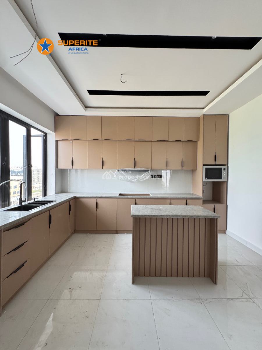 Serviced 2 Bedroom Apartment, Lekki Phase 1, Lekki, Lagos, Block of Flats for Sale