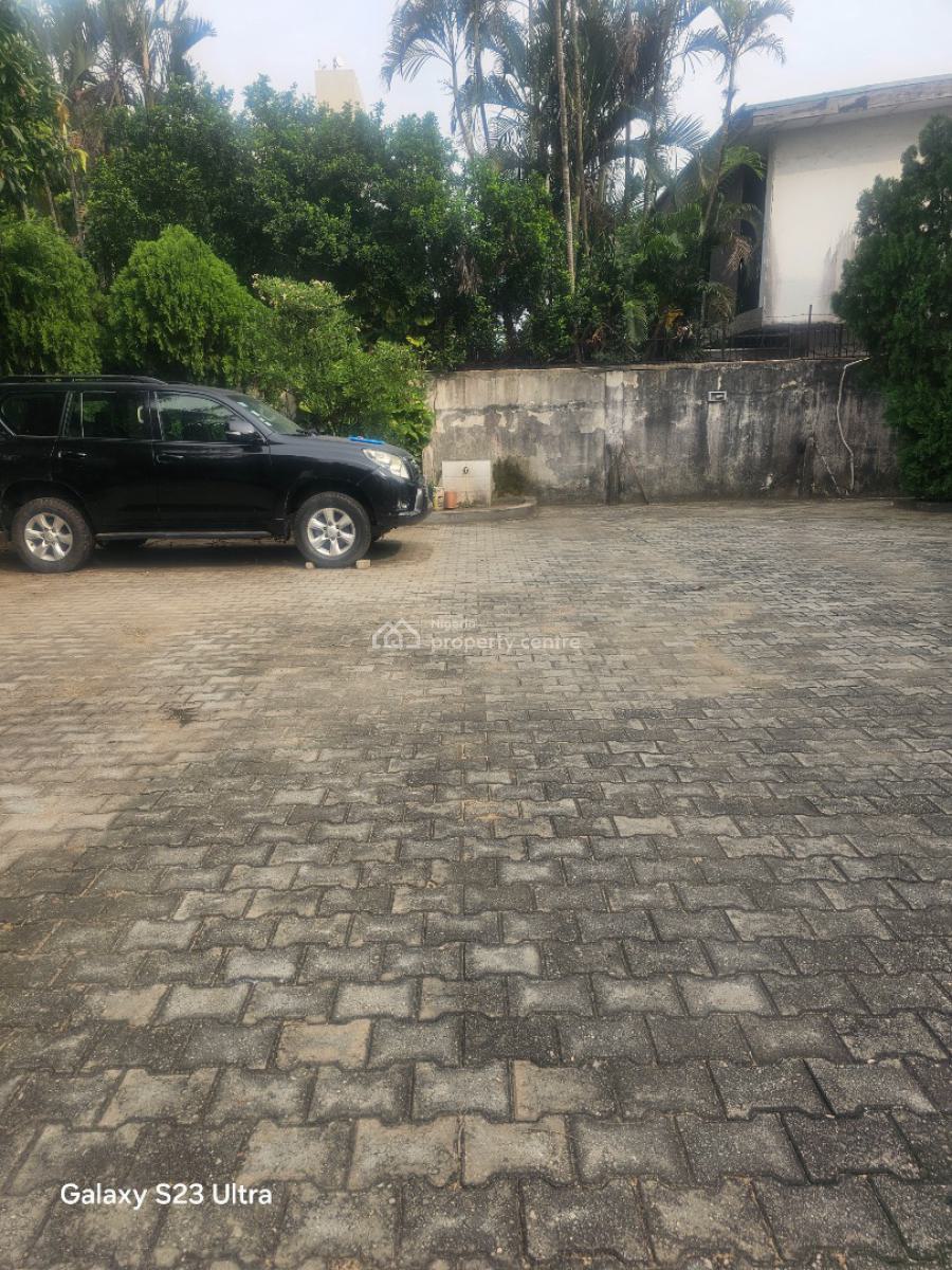 C of O, Balarabe Musa, Victoria Island (vi), Lagos, House for Sale