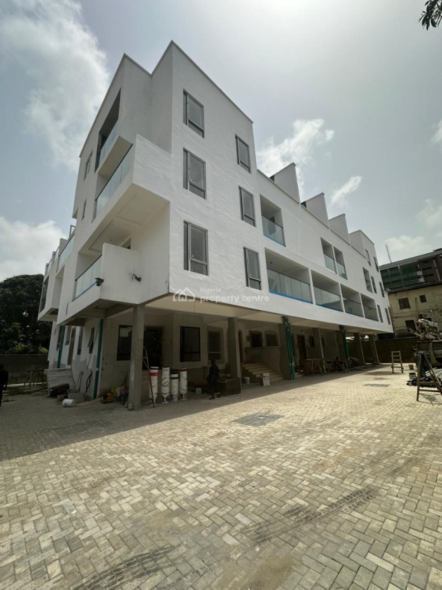 an Exceptionally Modern Designed 4 Bedroom Terrace with 2 Rooms Bq, Victoria Island (vi), Lagos, Terraced Duplex for Sale