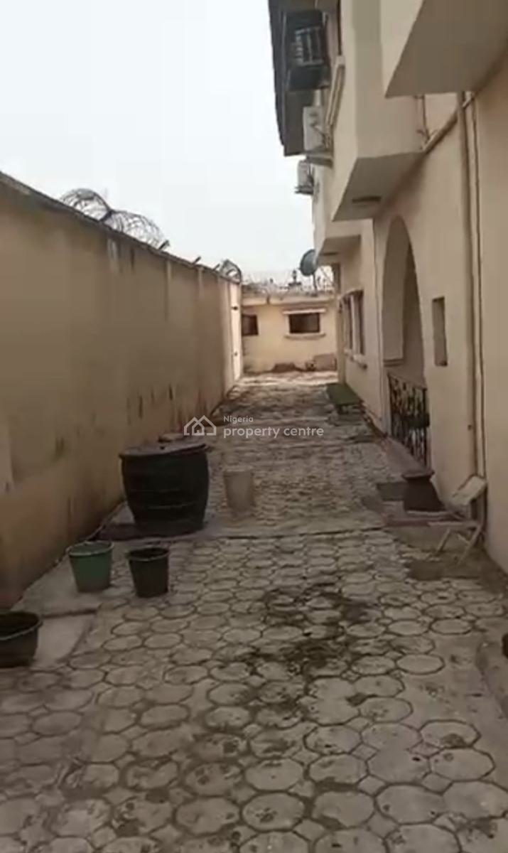 Well Maintained Spacious 6 Bedroom Fully Detached Duplex with Bq, Atunrase  Estate, Gbagada, Lagos, Detached Duplex for Sale