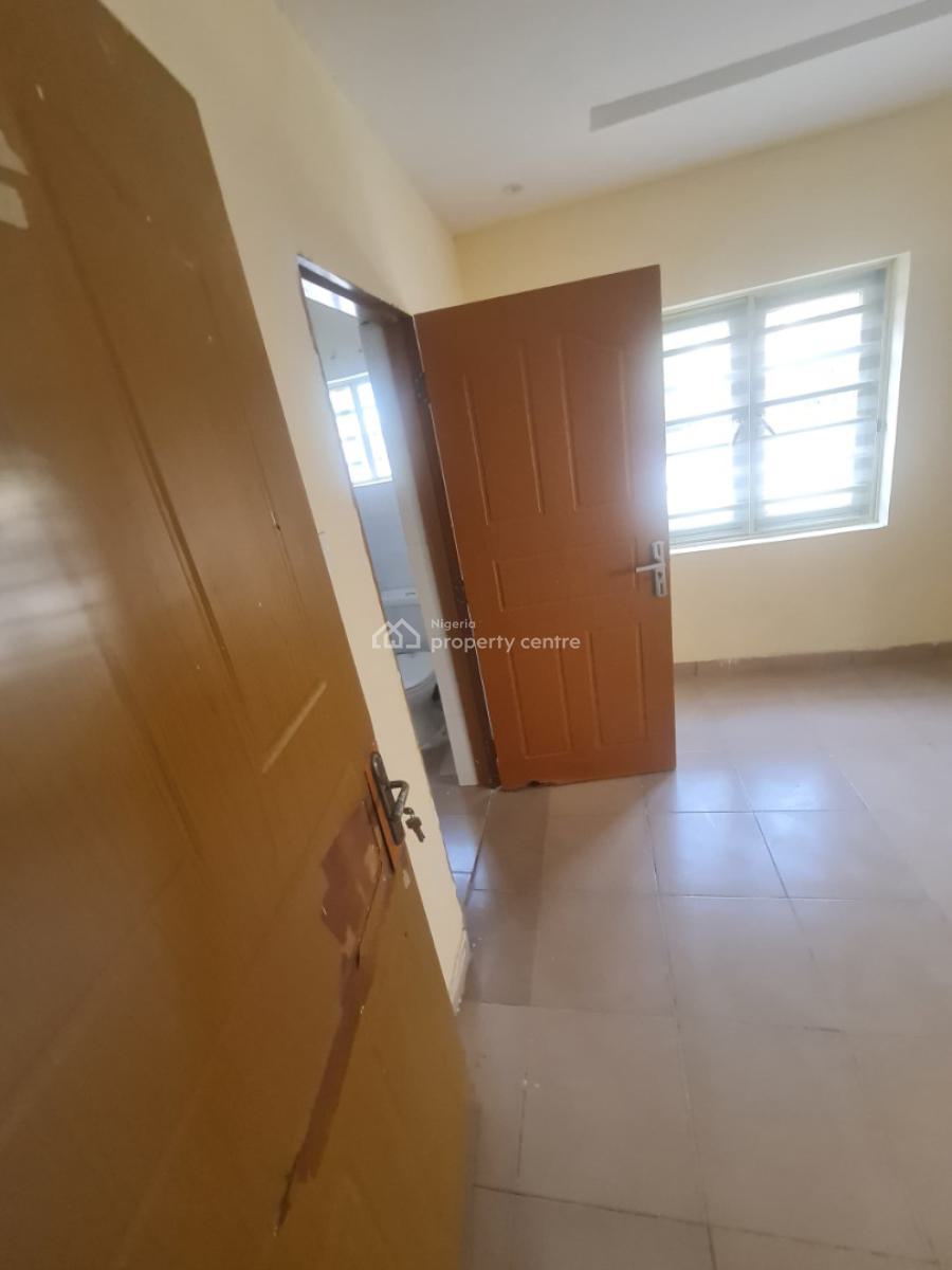 Executive Brand New 3 Bedroom Flat, Abijo Gra Sangotedo Lekki Ajaha Express Way, Lekki, Lagos, Flat / Apartment for Sale