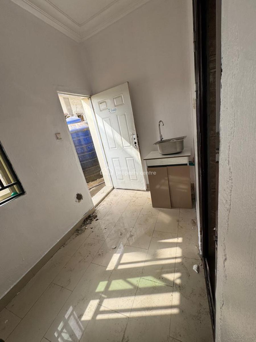 Compact Size Bq  with Private Kitchen Stand, Chevyview Estate Chevron, Lekki, Lagos, Self Contain (single Rooms) for Rent