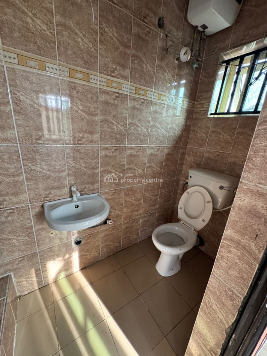 Compact Size Bq  with Private Kitchen Stand{ Video}, Chevyview Estate Chevron, Lekki, Lagos, Self Contain (single Rooms) for Rent