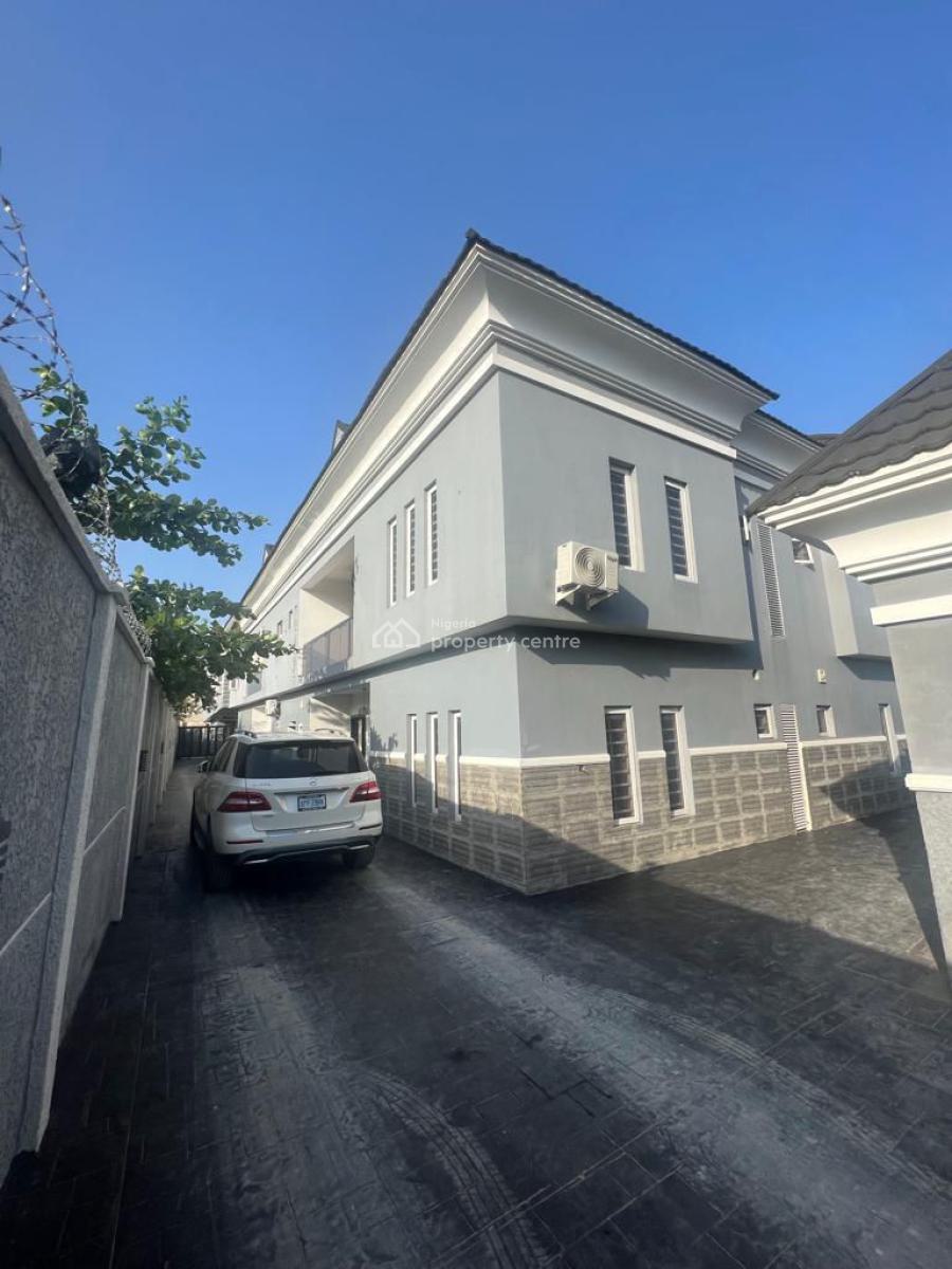 Lovely and Spacious Self Serviced 3 Bedroom Flat, Ajah, Ajah, Lagos, Flat / Apartment for Rent