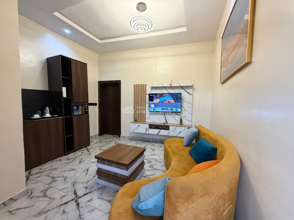 1 Bedroom Apartment, 4 Gbemisola Close, Vintage Estate, Sangotedo, Ajah, Lagos, Mini Flat (room and Parlour) Short Let