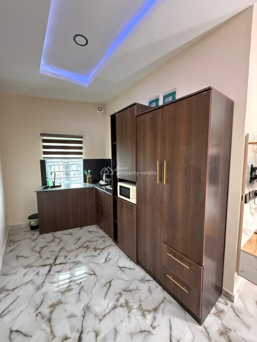 Studio Apartment, 4, Gbemisola Close, Vintage Estate, Sangotedo, Ajah, Lagos, Self Contain (single Rooms) Short Let