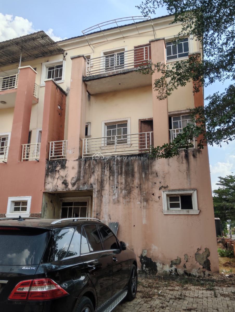 4 Bedroom Terrace Carcars Without Bq, Shell Cooopeast Estate,mobil Fillingstation, Gaduwa, Abuja, Terraced Duplex for Sale