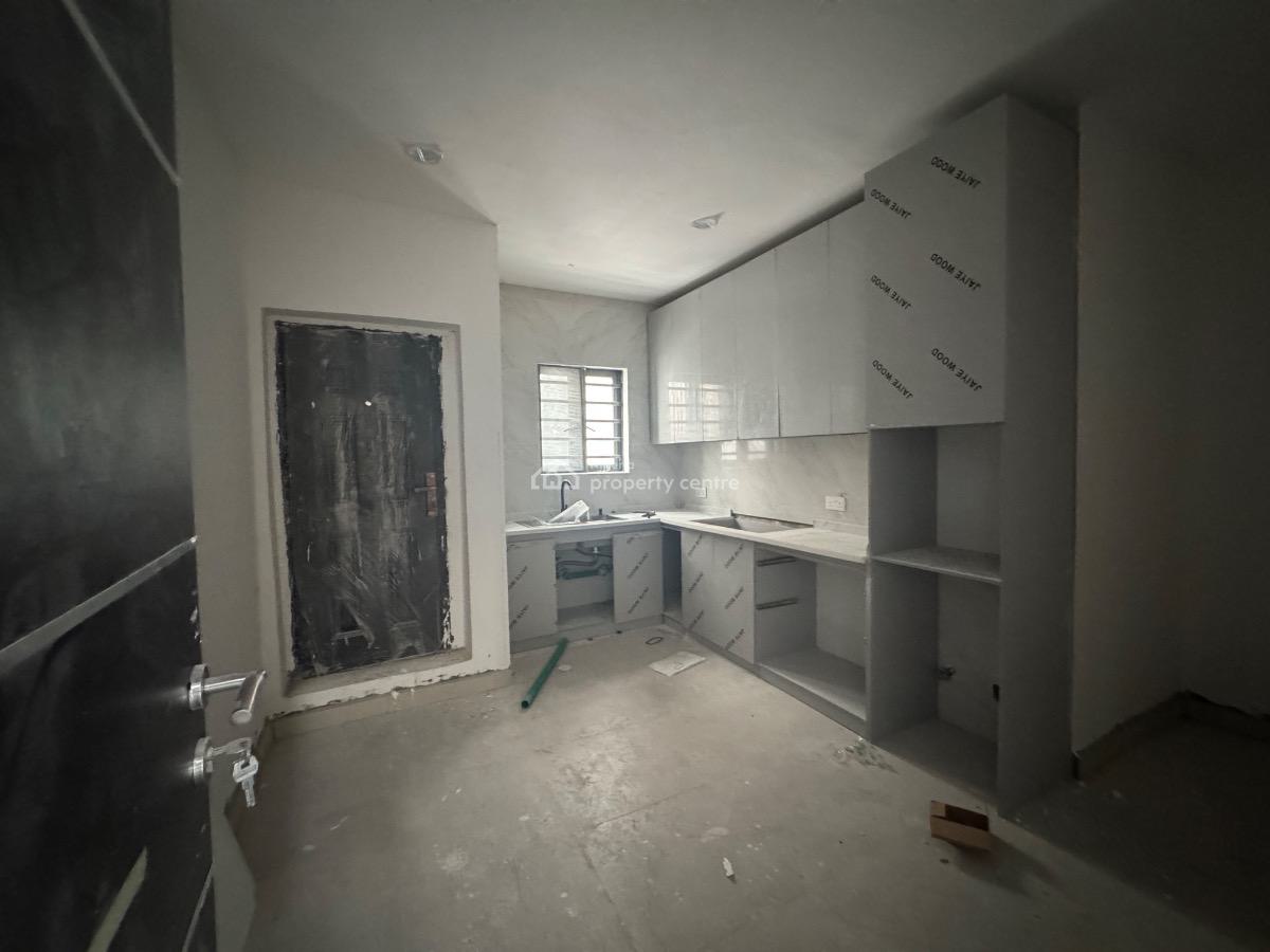 a Well Finished New 4 Bedroom Townhouse Duplex with Std Bq, Ocean Breeze Estate on Ologolo Road, Ologolo, Lekki, Lagos, Terraced Bungalow for Sale