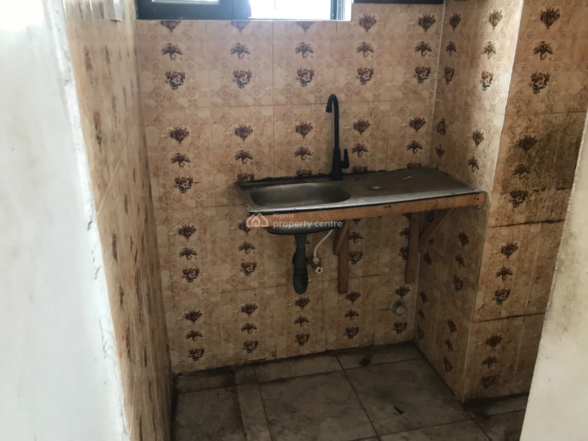 Executive Lovely Miniflat, Alagomeji, Yaba, Lagos, Mini Flat (room and Parlour) for Rent