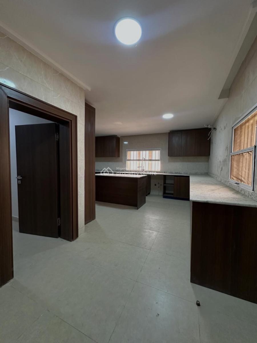 Spacious 6 Bedroom Detached Duplex on 2455sqm with 2 Rooms Bq, Wuye, Abuja, Detached Duplex for Sale