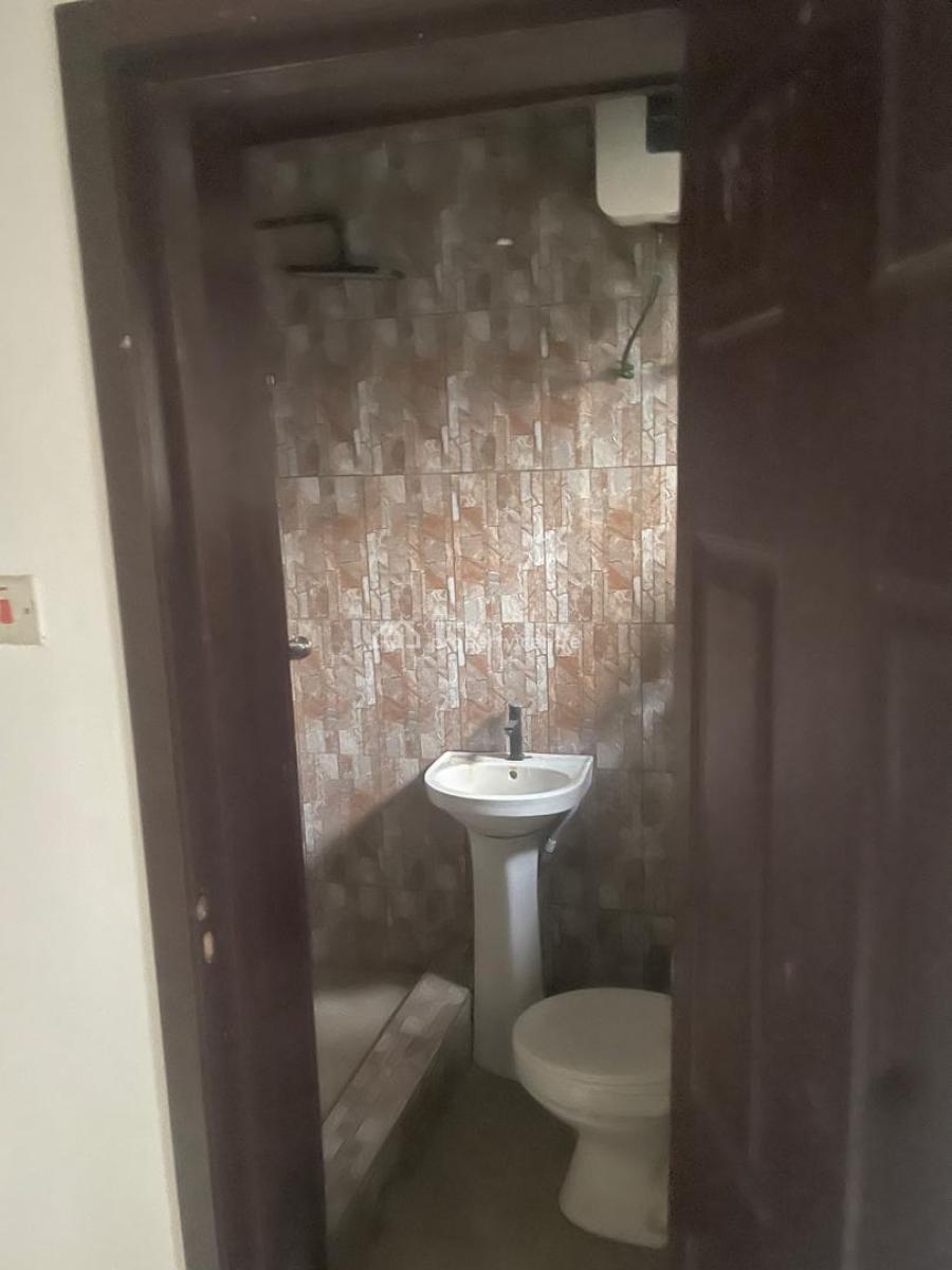 Neatly Used  4 Bedroom Duplex with a Bq., Ikate, Lekki, Lagos, Commercial Property for Rent