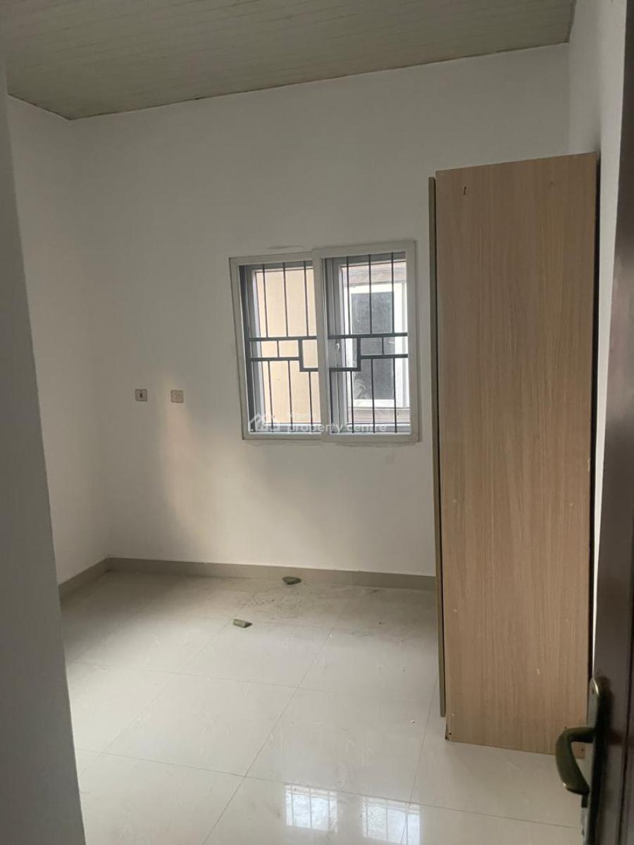 Neatly Used  4 Bedroom Duplex with a Bq., Ikate, Lekki, Lagos, Commercial Property for Rent