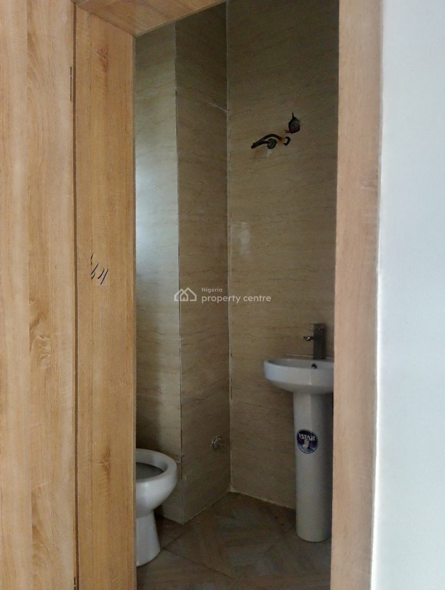 3bed Room Flat, Scheme 2 Ajah, Lekki Phase 2, Lekki, Lagos, Flat / Apartment for Rent