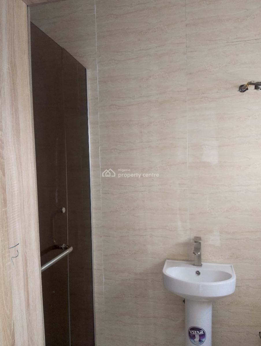 3bed Room Flat, Scheme 2 Ajah, Lekki Phase 2, Lekki, Lagos, Flat / Apartment for Rent