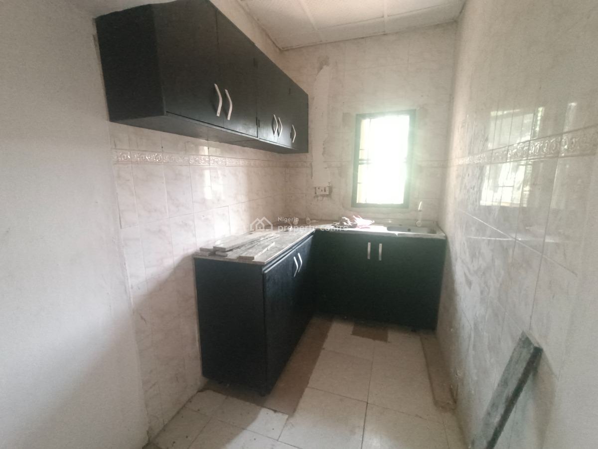 Clean 2 Bedroom Flat, Thomas Estate, Ajah, Lagos, House for Rent