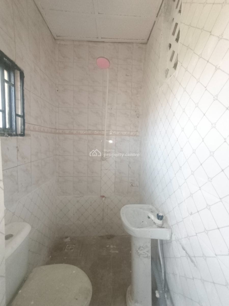 Clean 2 Bedroom Flat, Thomas Estate, Ajah, Lagos, House for Rent