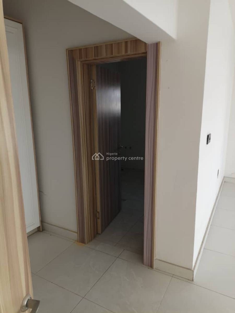 5 Bedroom Semidetached House with  2 Rooms Bq and Swimming Pool, Chevron Lekki Lagos, Lekki, Lagos, Detached Duplex for Rent