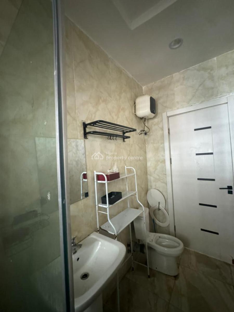 Distress 4 Bedroom Terrace Duplex with Bq, Orchid Road, Lekki, Lagos, Detached Duplex for Sale