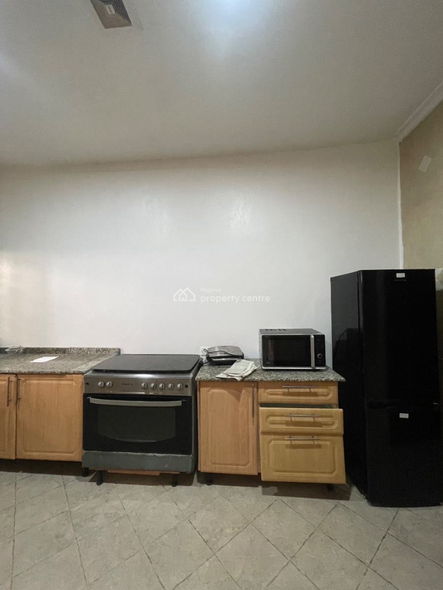 3 Bedroom Apartment + Bq, Off Ligali Ayorinde, Victoria Island (vi), Lagos, Flat / Apartment for Rent