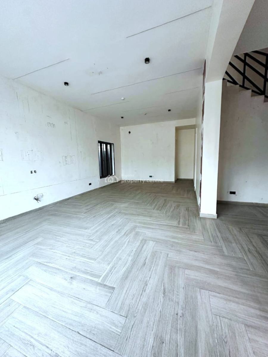 Luxury and Spacious 4-bedroom Maisonette, Lekki Phase 1, Lekki, Lagos, Terraced Duplex for Rent