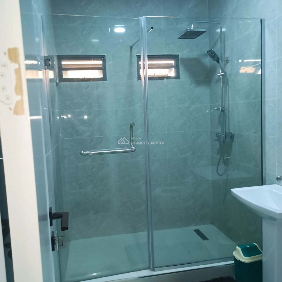 4bedroom Ensuite Terrace House Available in Ikeja Lagos, Adeniyi Jones, Ikeja, Lagos, Terraced Duplex Short Let